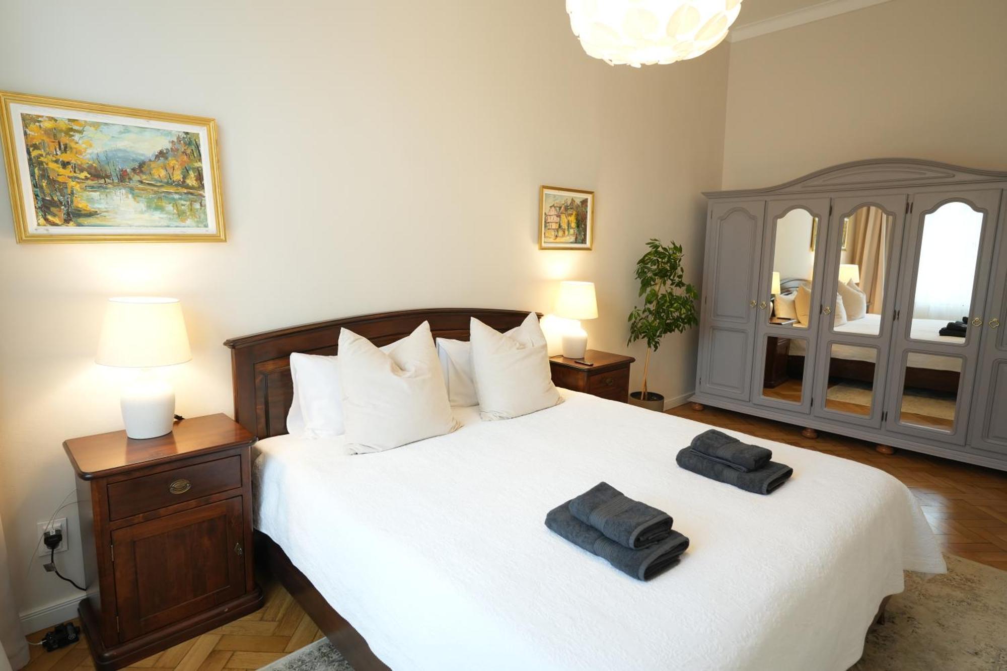 Apartment In Historic Center, Quiet Area, Ac Sibiu Exterior photo